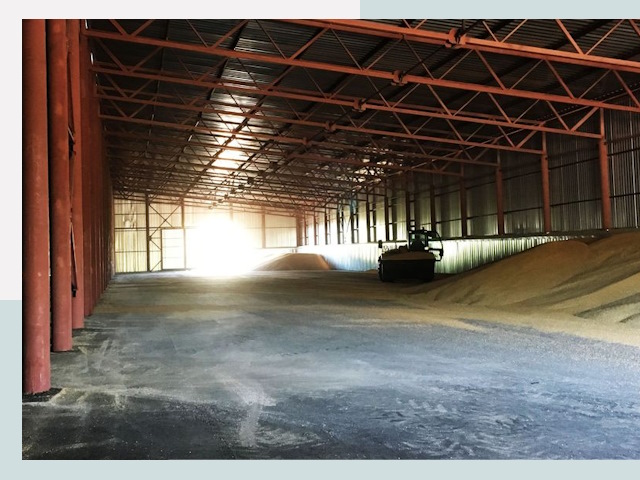 Строительство зернохранилищ в Устях-Куте