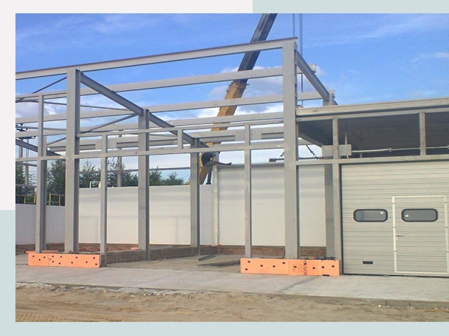 Строительство автосервисов от СтальСтрой-Утк по цене 618 руб.