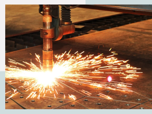 Плазменная резка металла в Устях-Куте от 618 руб.